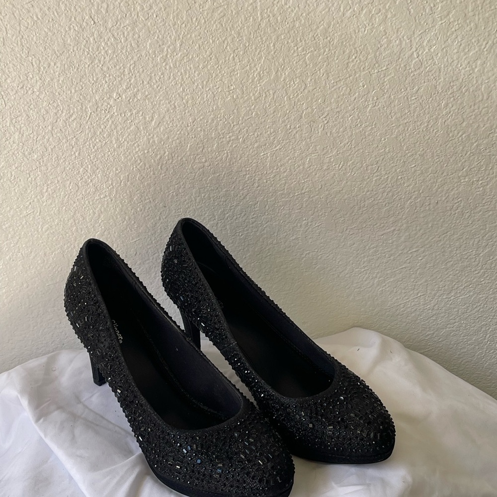 Elegant Black Women's Shoes